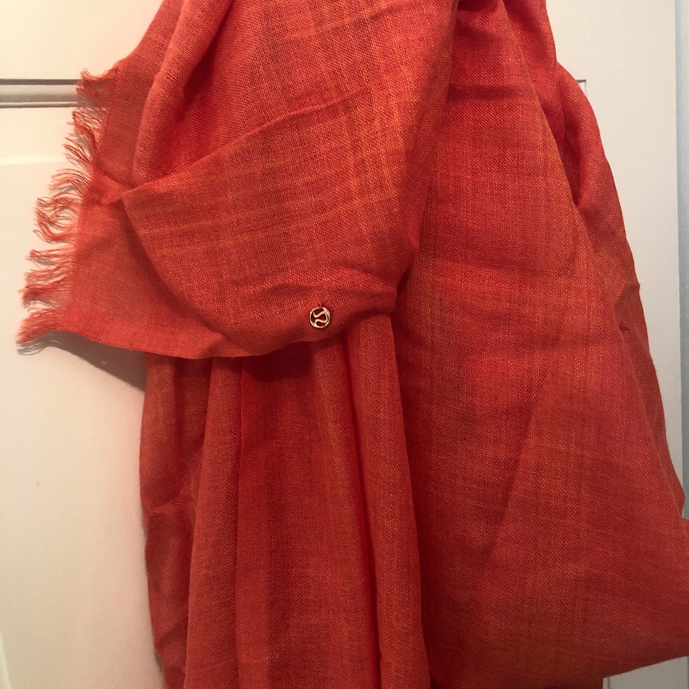 Lululemon wrap